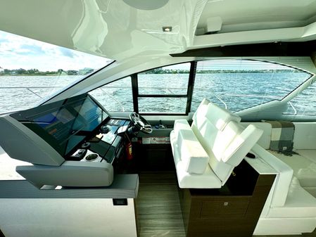 Cruisers Yachts 50 Cantius image