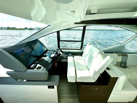 Cruisers Yachts 50 Cantius image