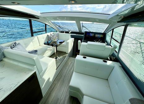 Cruisers Yachts 50 Cantius image