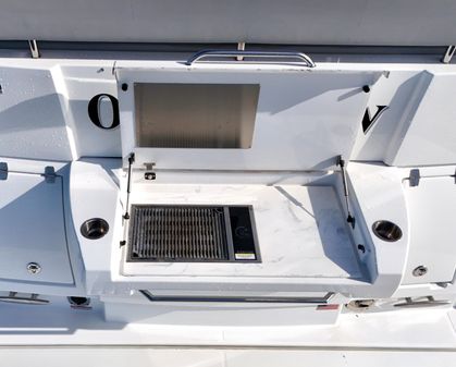 Cruisers Yachts 50 Cantius image