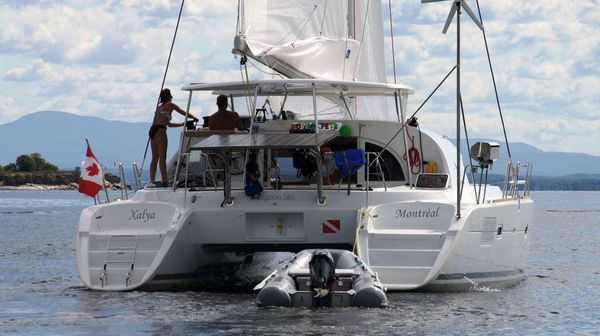 Lagoon 380 image