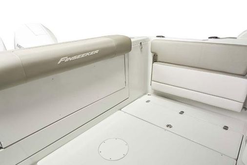 Crownline 260-DC-FINSEEKER image