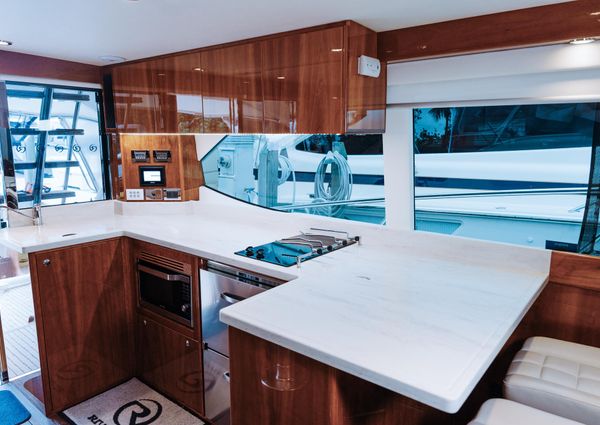 Riviera 43 Open Flybridge image