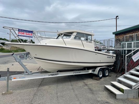 Defiance Admiral 250 EX - main image