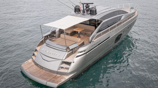 Pershing Motor Yacht