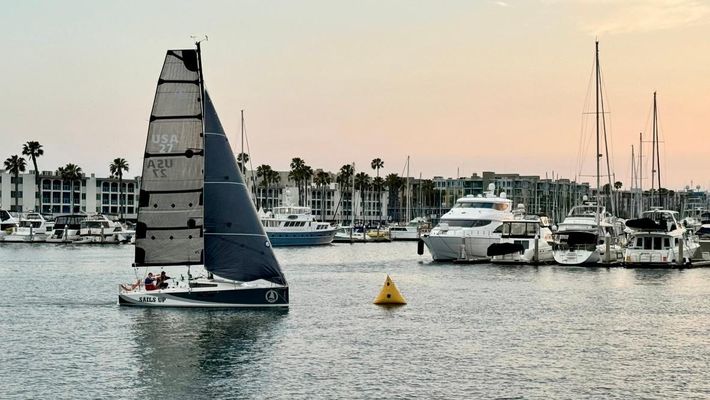 Beneteau First 27 - main image