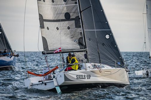 Beneteau First 27 image