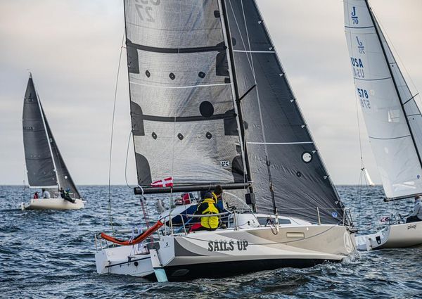 Beneteau First 27 image