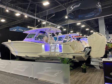 Scout 400 LXF image