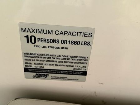 Yamaha Boats 210 FHS Deluxe image