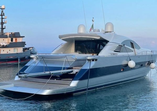 Pershing 76 image