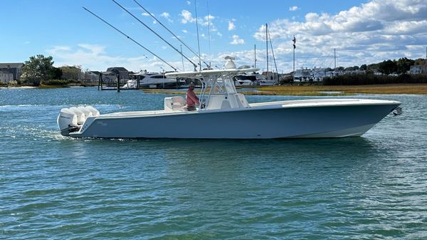 SeaVee 390B