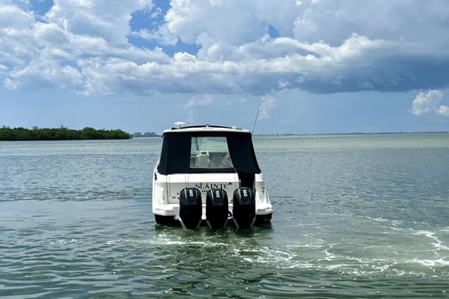 Sea Ray 320 Sundancer Outboard image