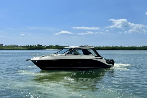 Sea Ray 320 Sundancer Outboard image