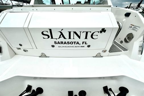 Sea Ray 320 Sundancer Outboard image