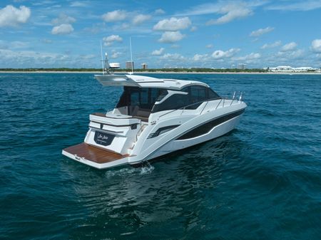 Galeon 425 HTS image