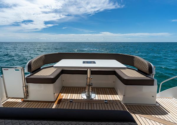 Galeon 425 HTS image