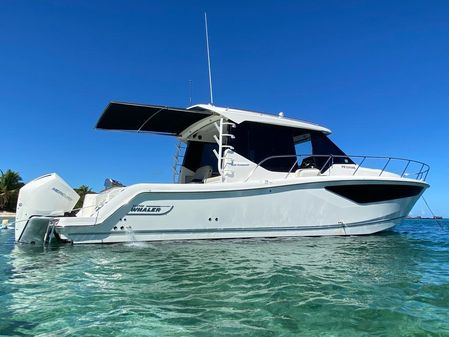 Boston-whaler 405-CONQUEST image