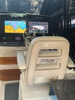 Boston-whaler 405-CONQUEST image