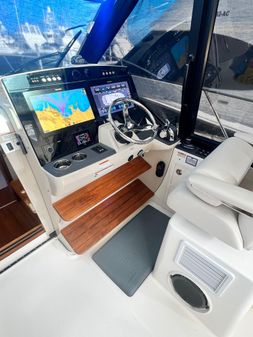 Boston-whaler 405-CONQUEST image