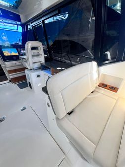 Boston-whaler 405-CONQUEST image