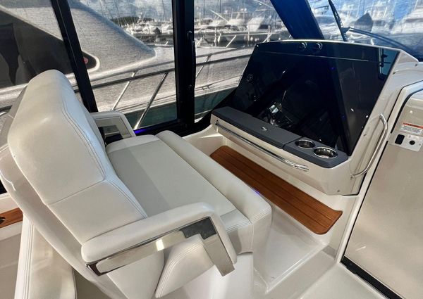 Boston-whaler 405-CONQUEST image