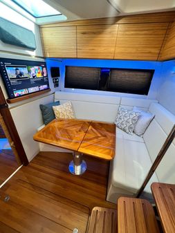 Boston-whaler 405-CONQUEST image