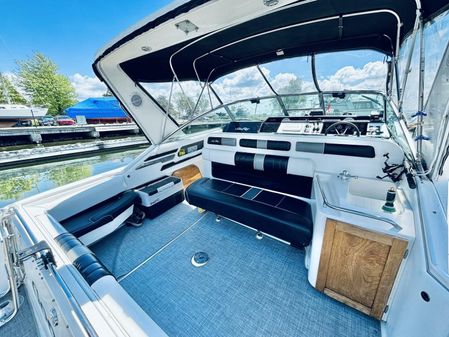 Sea Ray 330 Sundancer image