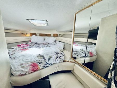 Sea Ray 330 Sundancer image