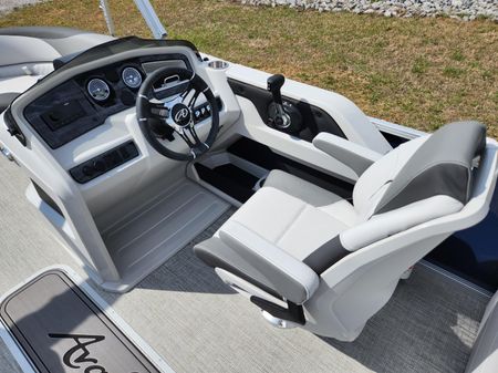 Avalon 2385 LSZ Quad Lounger image