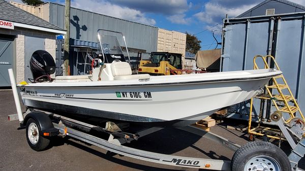 Mako Pro Skiff 16 CC 