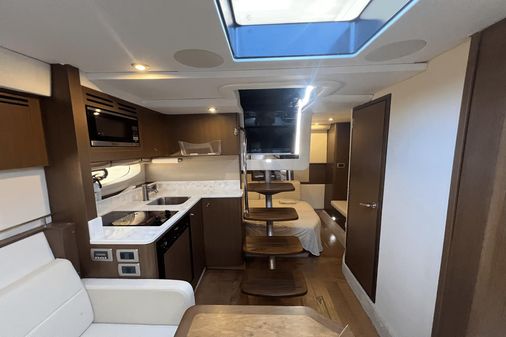 Sea Ray 350 Coupe image