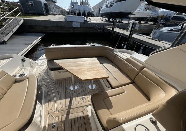 Sea Ray 350 Coupe image