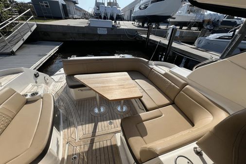 Sea Ray 350 Coupe image