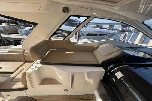 Sea Ray 350 Coupe image