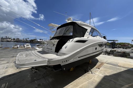 Sea Ray 350 Coupe image