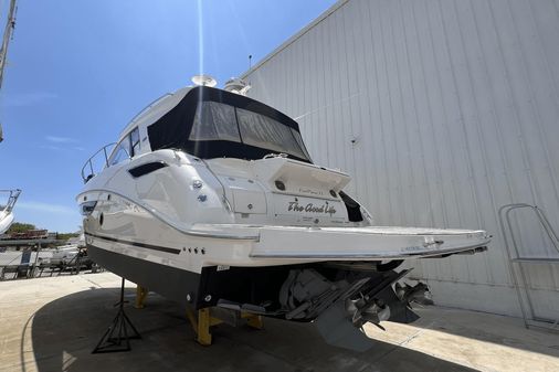 Sea Ray 350 Coupe image