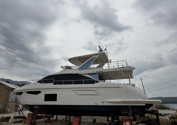 Azimut 60 fly image