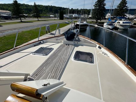 Marlow 70 Explorer image