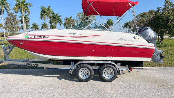 Hurricane SunDeck 187 OB