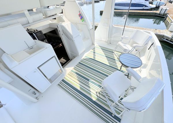 Carver 356 Motor Yacht image