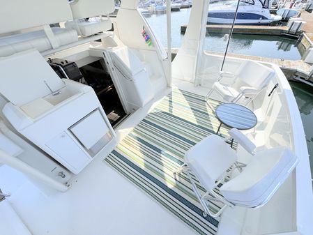 Carver 356 Motor Yacht image