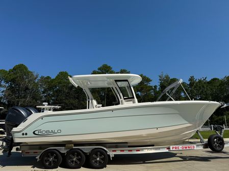 Robalo R302-CENTER-CONSOLE image