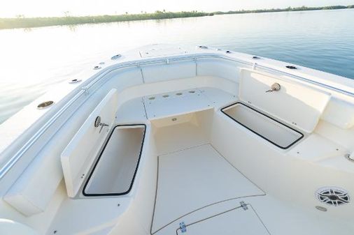 Cobia 301-CENTER-CONSOLE image