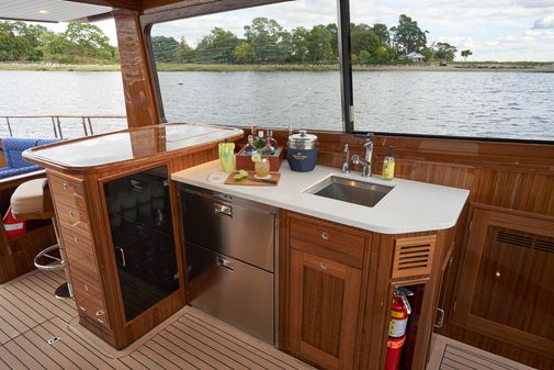 Boston Boatworks Daychaser 48 image