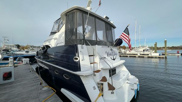Carver 396 Motor Yacht 
