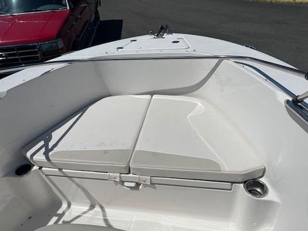 Robalo R180 CC/F1 image