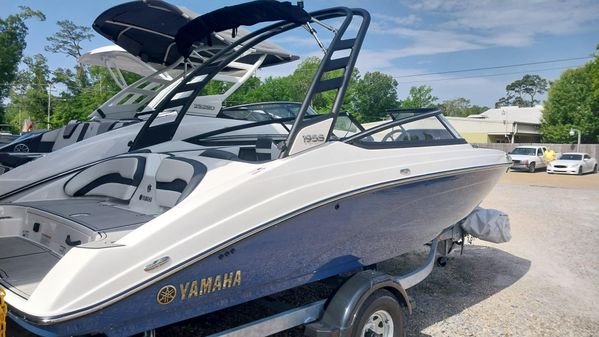 Yamaha-boats 195S image