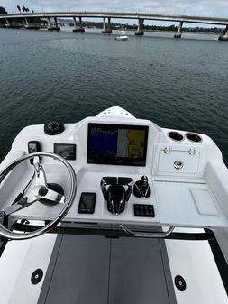 Everglades 335 Center Console image