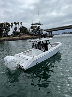 Everglades 335 Center Console image